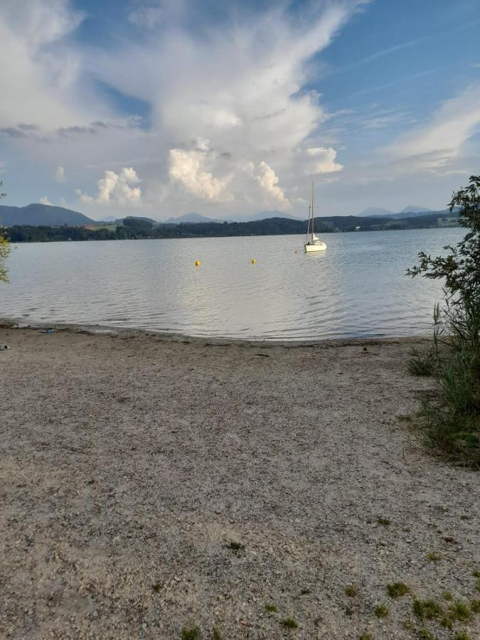 Mobilheim Chalet Bei Georg Seekirchen am Wallersee Exterior foto